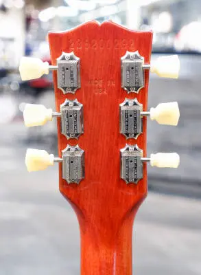 Gibson - SG Tribute - Vintage Cherry Satin 2